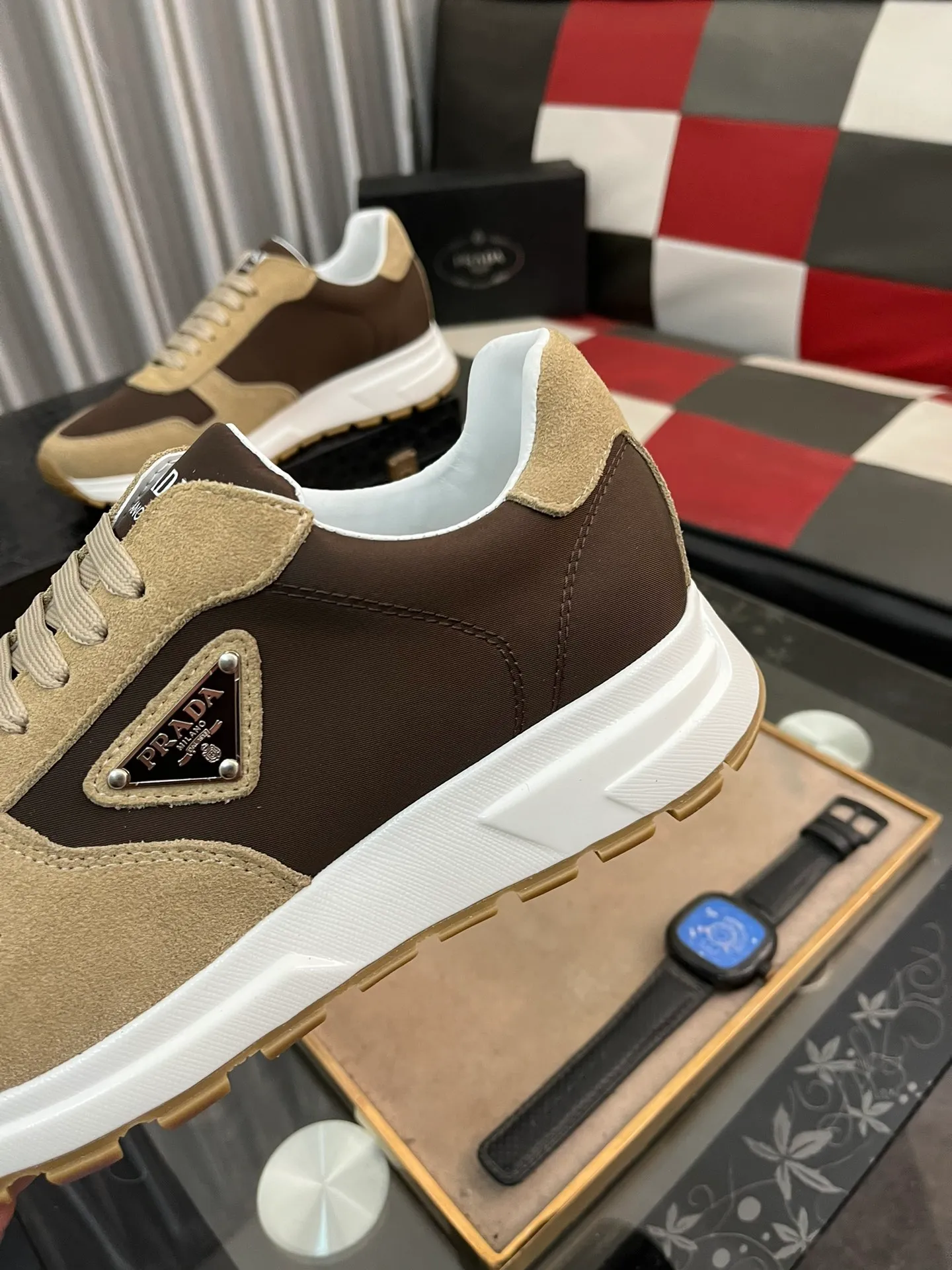 Men's shoes 💰540⌚️⌚️【PRADA】Prada - High-end quality casual sports shoes - Upper: calfskin shoe body with branded metal fasteners, - Inner lining: breathable leather lining - Outsole: ultra-light TPU foam·rubber; molded outsole -Super high quality control·Fine workmanship: highlighted (high-end·luxury·grade) -Size: 38-444️⃣Colors available